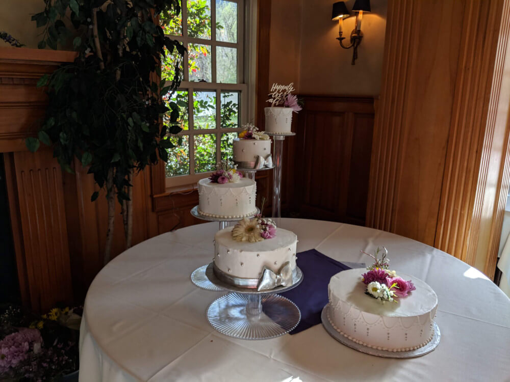 Cascading Wedding Cakes Cascading Wedding Cakes