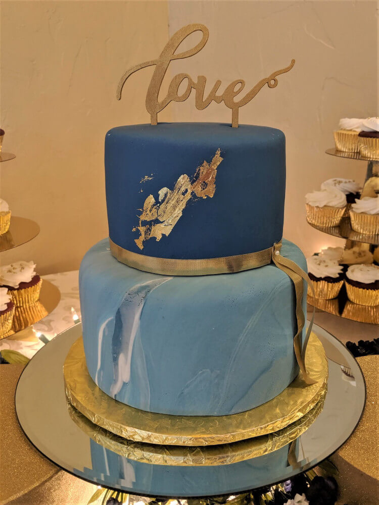 Matbled Wedding Cake with Gold Flaking Matbled Wedding Cake with Gold Flaking